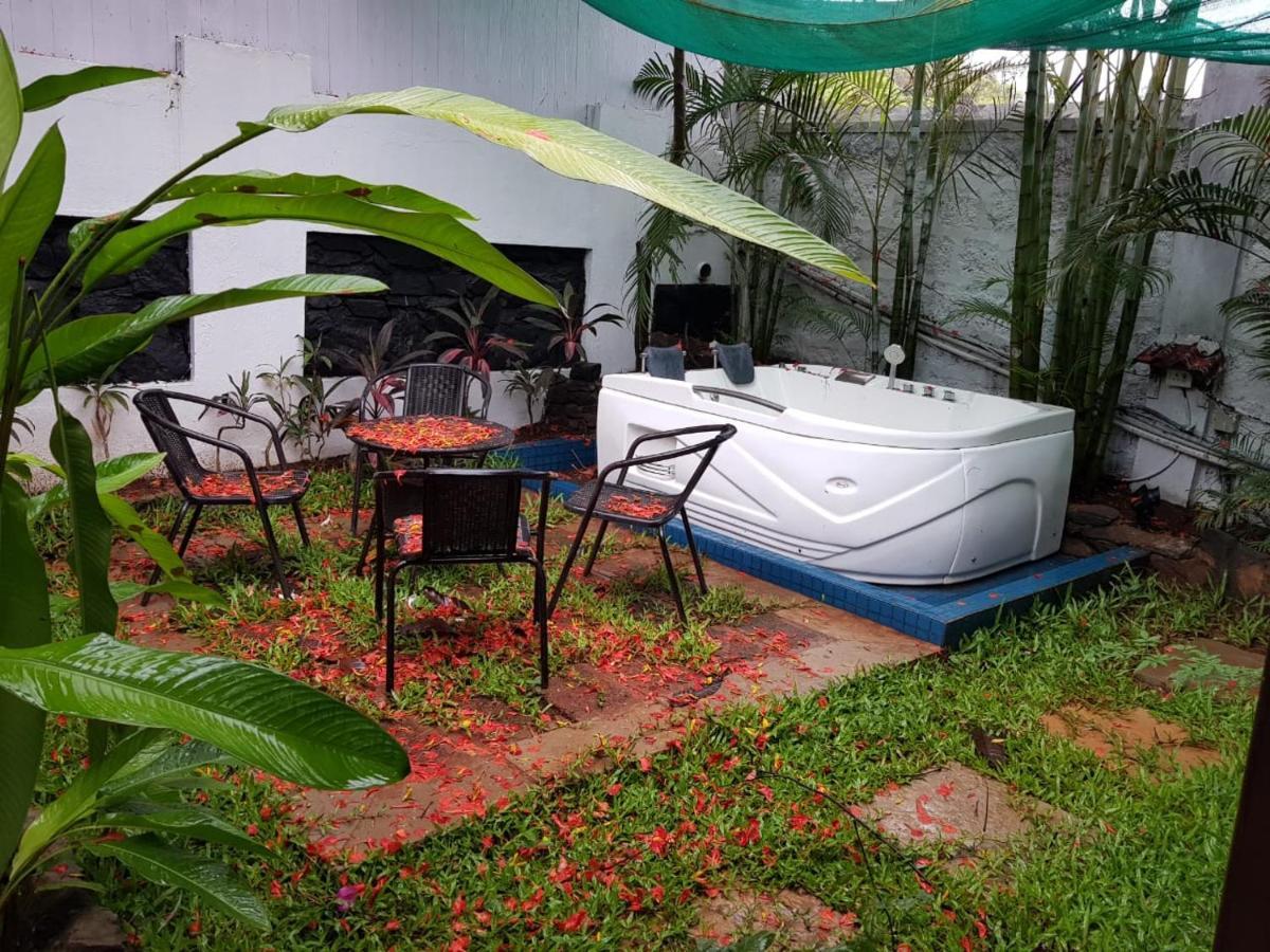 Rock Forest Goa Honeymoon Cottages Calangute Exteriér fotografie